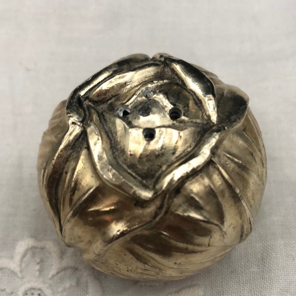 FB Rogers Silver Co 2 Silverplated Cabbage Vegetable Salt Pepper Shakers. Japan - Picture 3 of 4